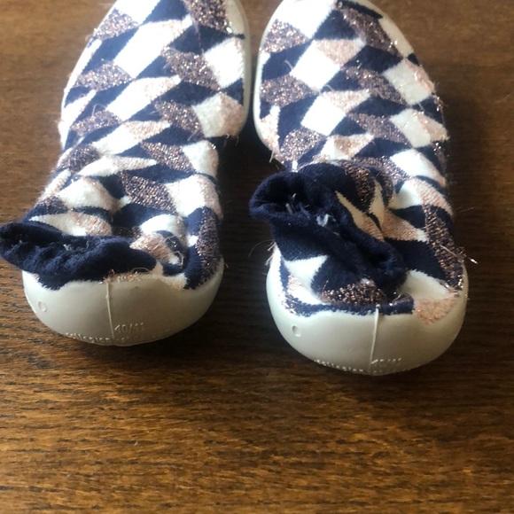 Slippers - Picture 3 of 4